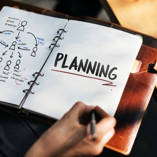 نقش برنامه‌ ریزی آموزشی در موفقیت زبان‌ آموزان انگلیسی و آلمانی